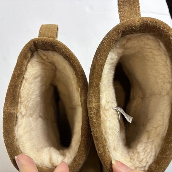 UGG -Women's Classic Short Waterproof Arctic Grip Winter Vibram Boots-Chestnut-7 - Picture 8 of 10